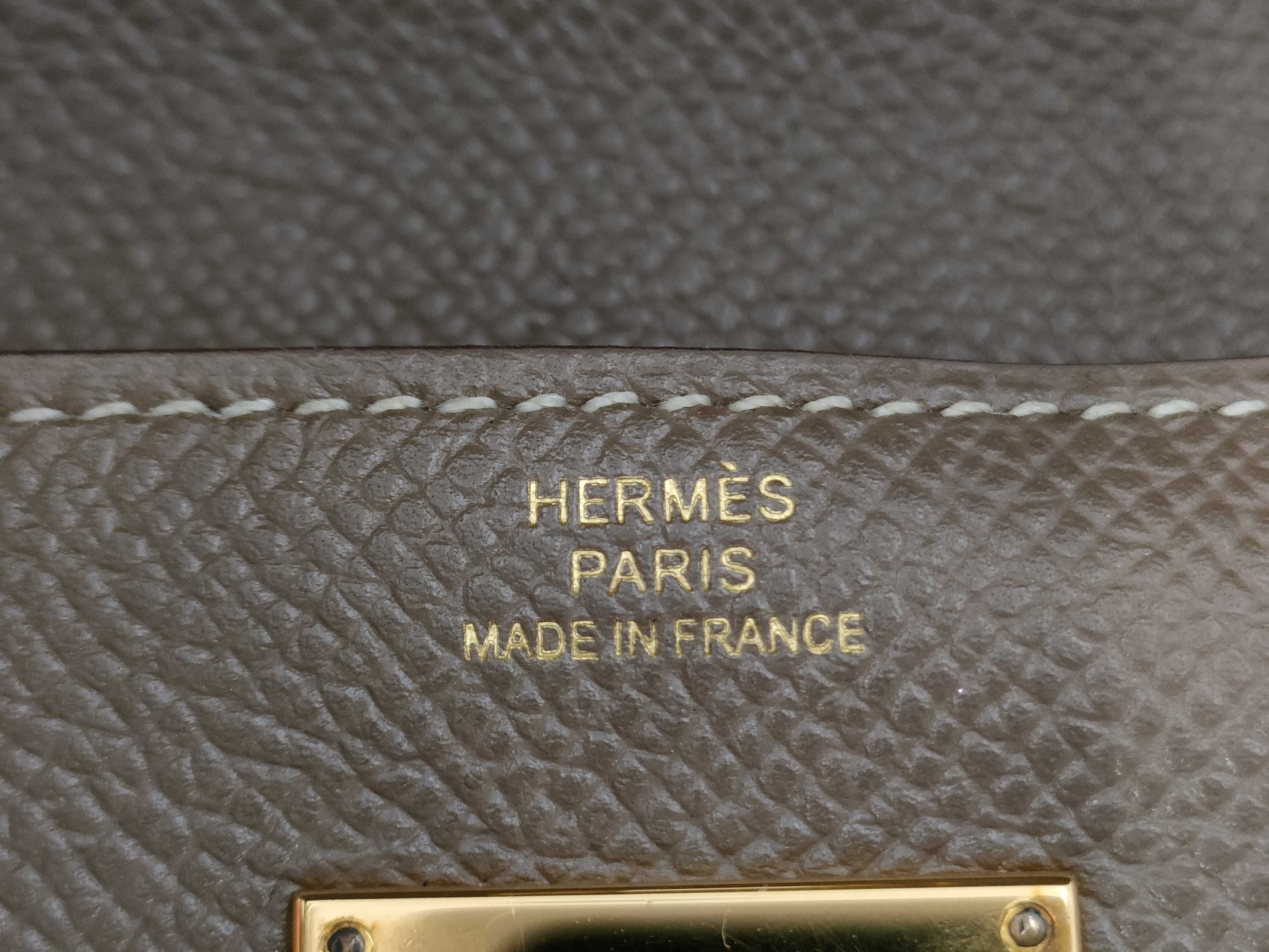 HERMES Kelly Wallet Long Etoupe Gold Hardware C Stamp Wallet