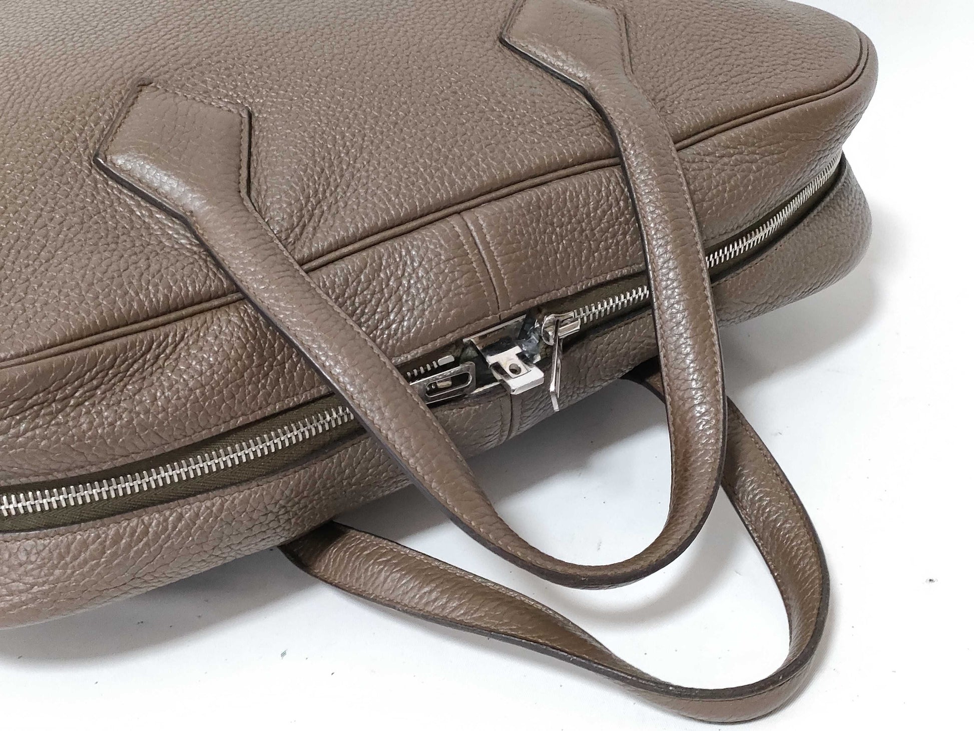 HERMES Victoria 35 Etoupe Silver Hardware Handbag