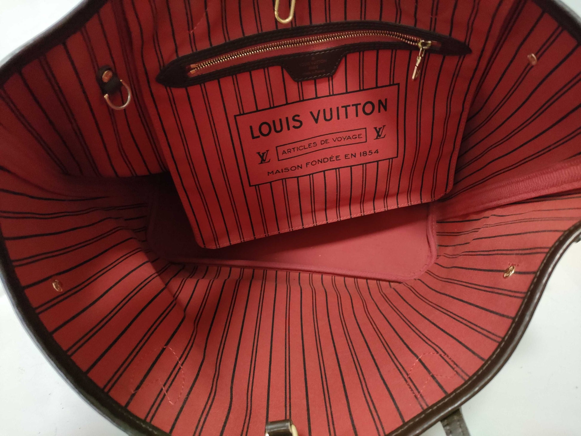 LOUIS VUITTON Damier LV Neverfull MM Damier Pouch Tote Bag