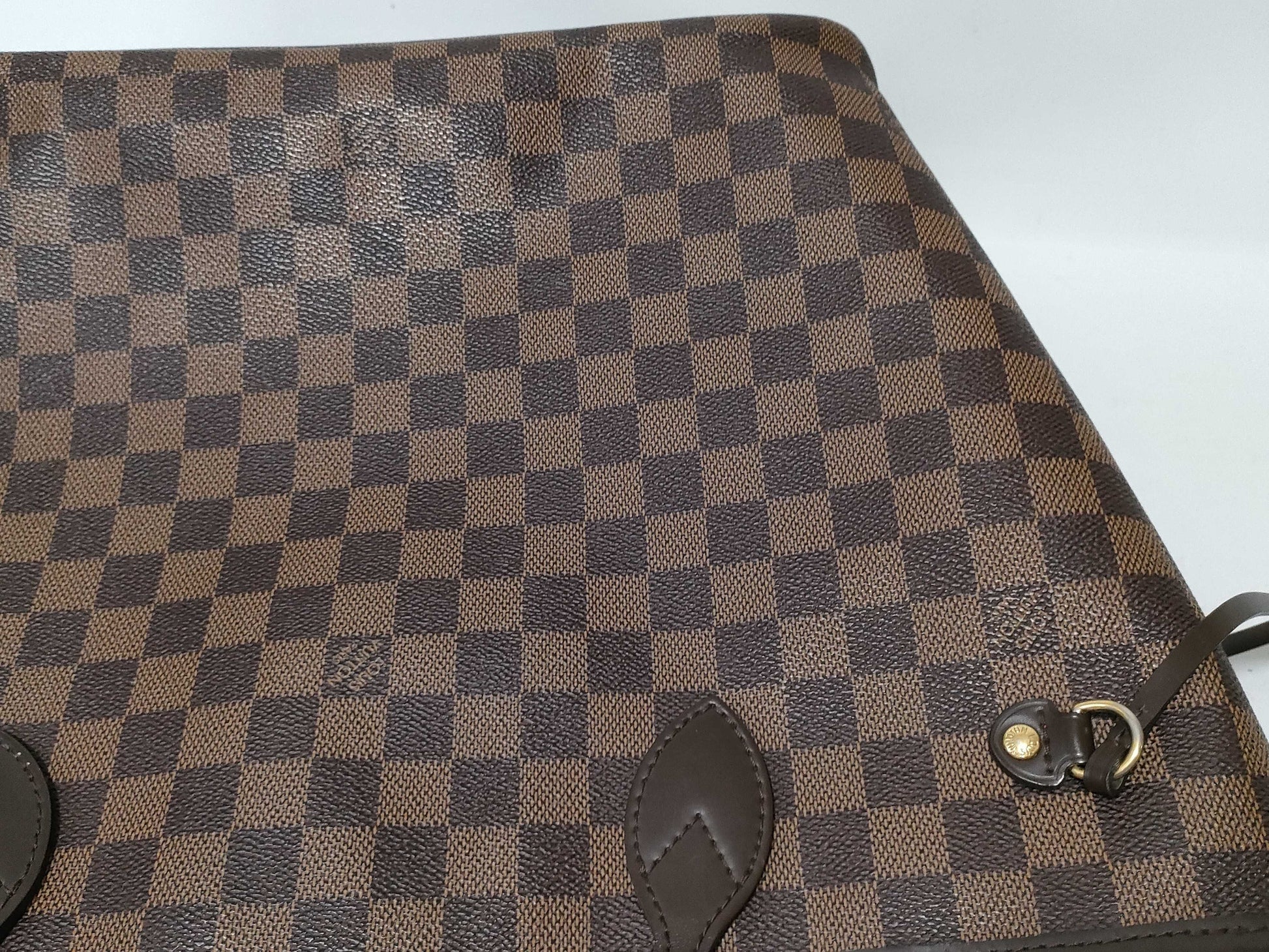 LOUIS VUITTON Damier LV Neverfull MM Damier Pouch Tote Bag