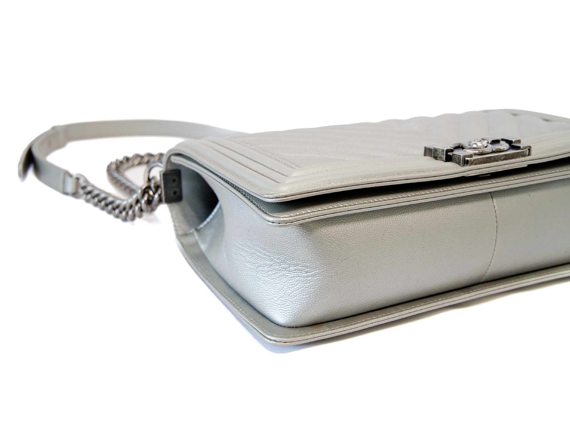 CHANEL Boy Chanel 25 Caviar Leather 22 Series V-Stitch Chevron Shoulder Bag