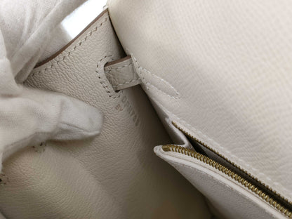 HERMES Kelly 25 Serie Handbag with Gold Hardware and D Stamp