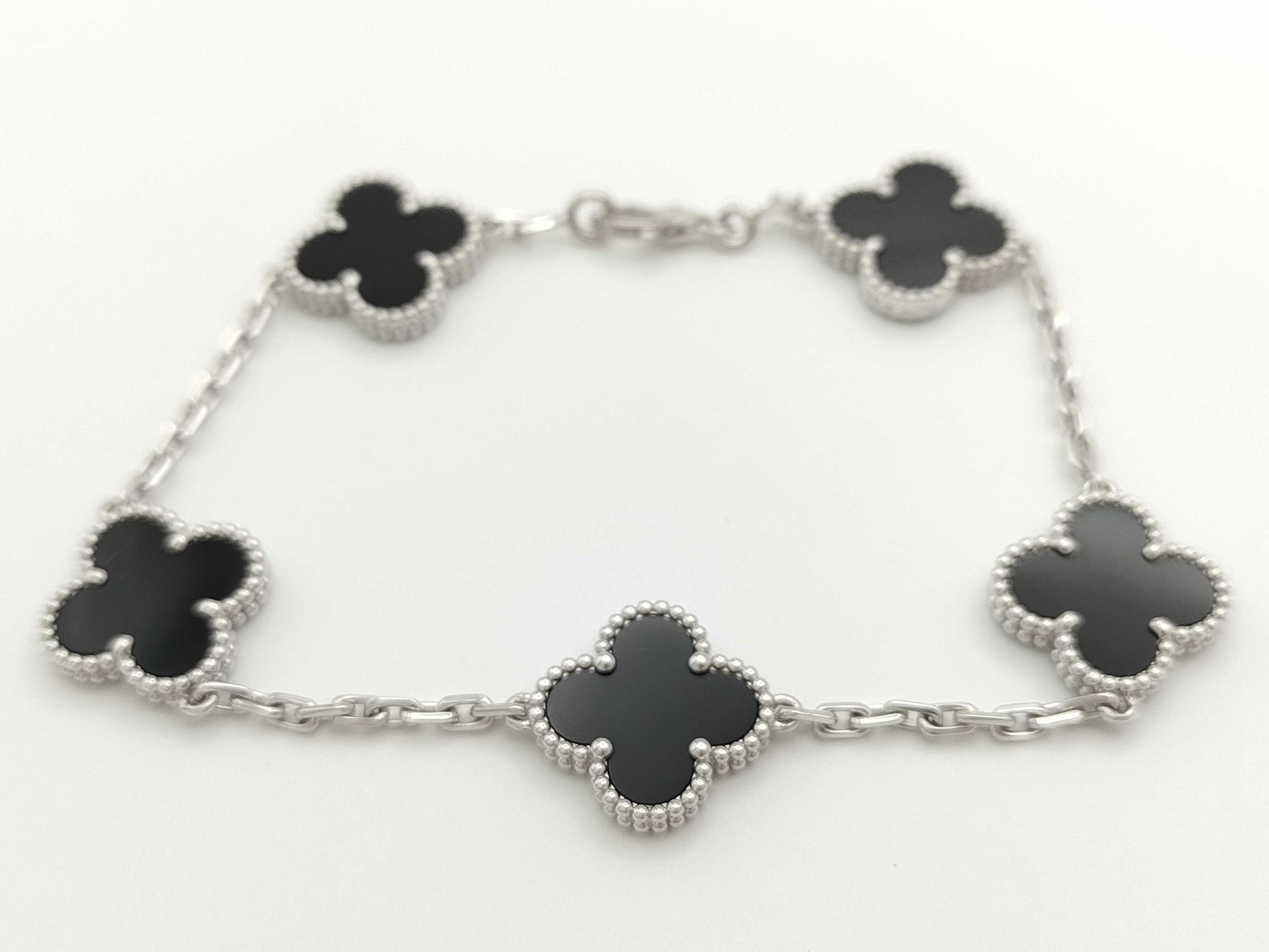 Van Cleef & Arpels Vintage Alhambra 5-Piece Onyx Bracelet in White Gold and AU750, 11.1g