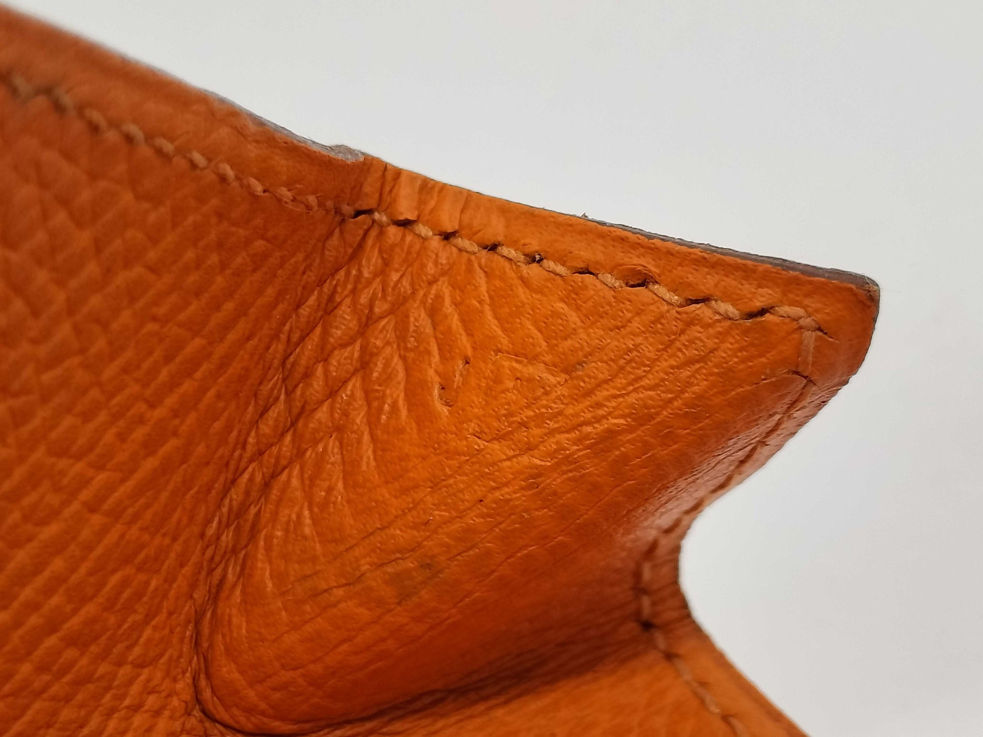 HERMES □L engraved Hermes coin case Ruban Quatre coin case