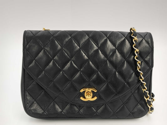 CHANEL Matelasse Chain G Hardware Shoulder Bag