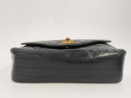 CHANEL Matelasse Chain G Hardware Shoulder Bag