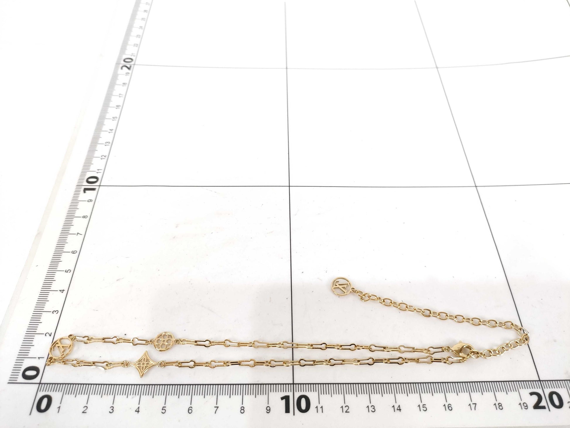 LOUIS VUITTON Necklace M69622 Necklace