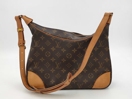 LOUIS VUITTON Monogram Boulogne 30 Shoulder Bag