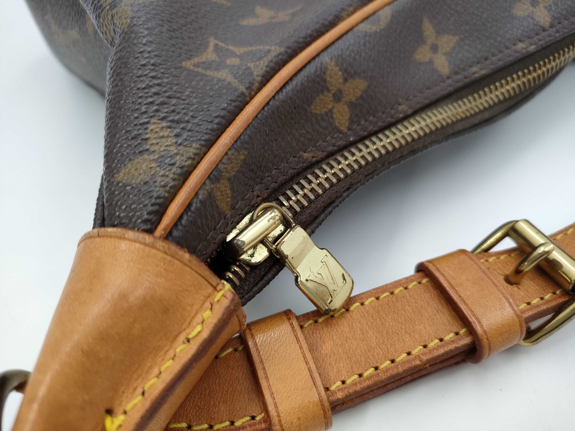 LOUIS VUITTON Monogram Boulogne 30 Shoulder Bag