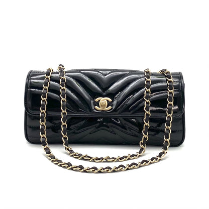 CHANEL CHANEL Matelasse Wave Stitch Turnlock Coco Mark Patent Leather Chain Hand Shoulder Bag