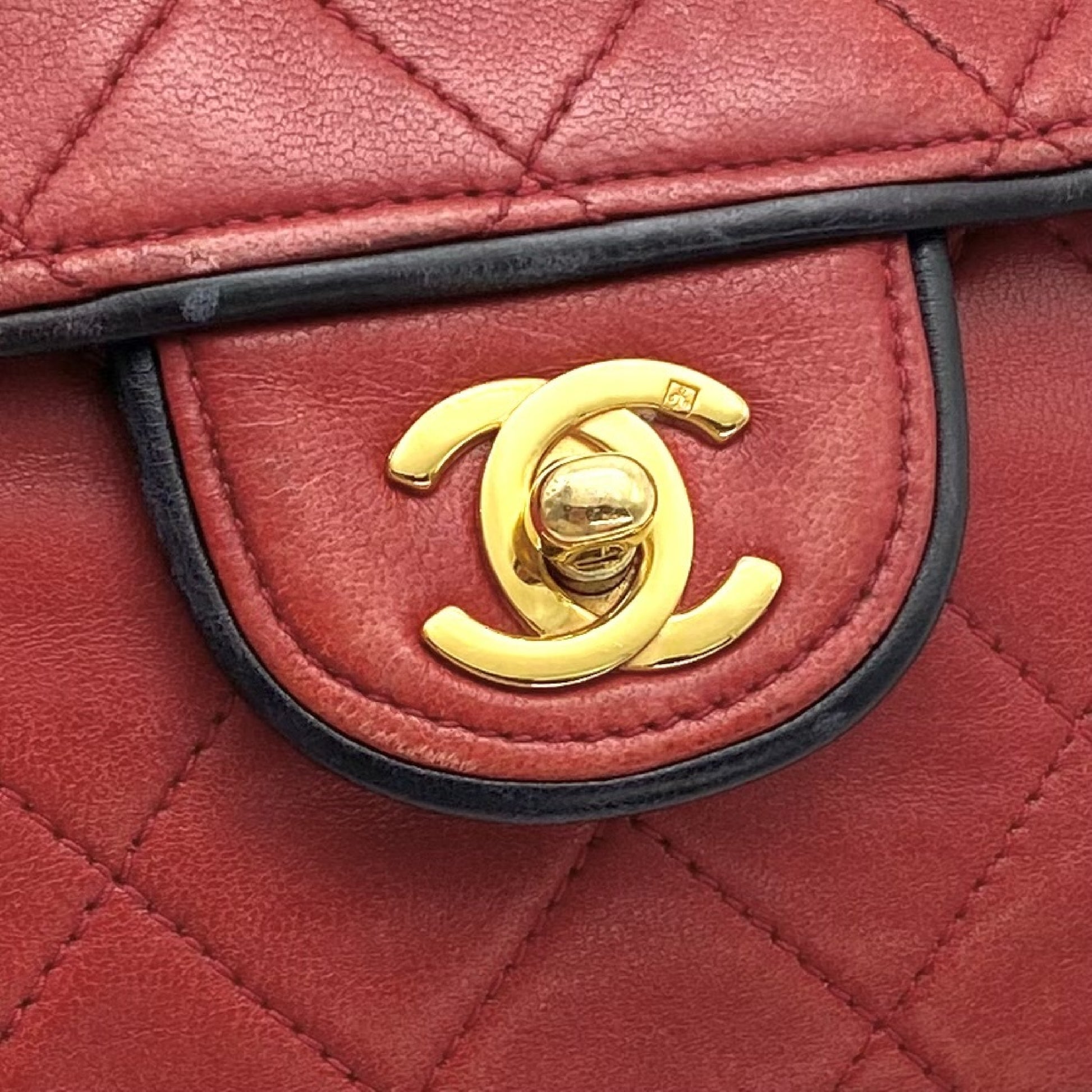 CHANEL CHANEL Mini Matelasse Turnlock Coco Mark Lambskin Chain Shoulder Bag
