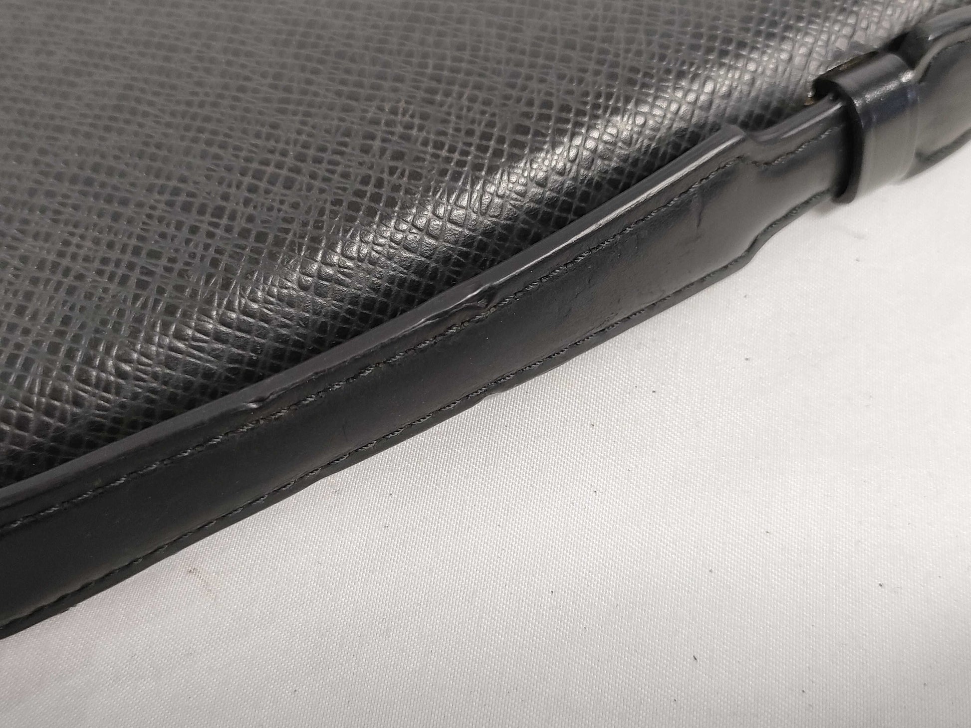 LOUIS VUITTON RFID verification failed MI1004 Taiga Taiga Organizer Atoll Travel Case Handbag