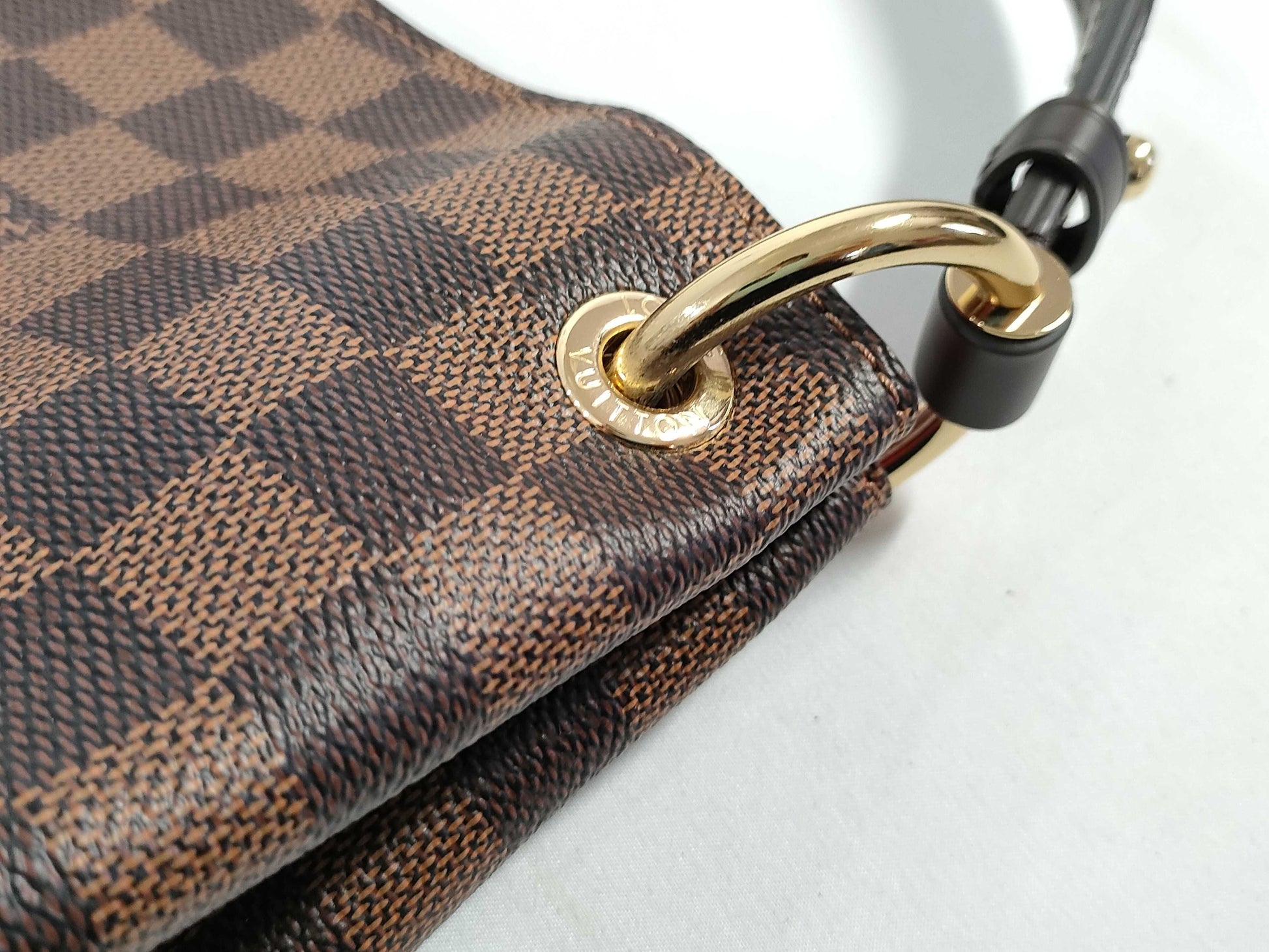 LOUIS VUITTON RFID Verified, Serial Number Unverifiable, Damier Louis Vuitton Graceful PM Handbag