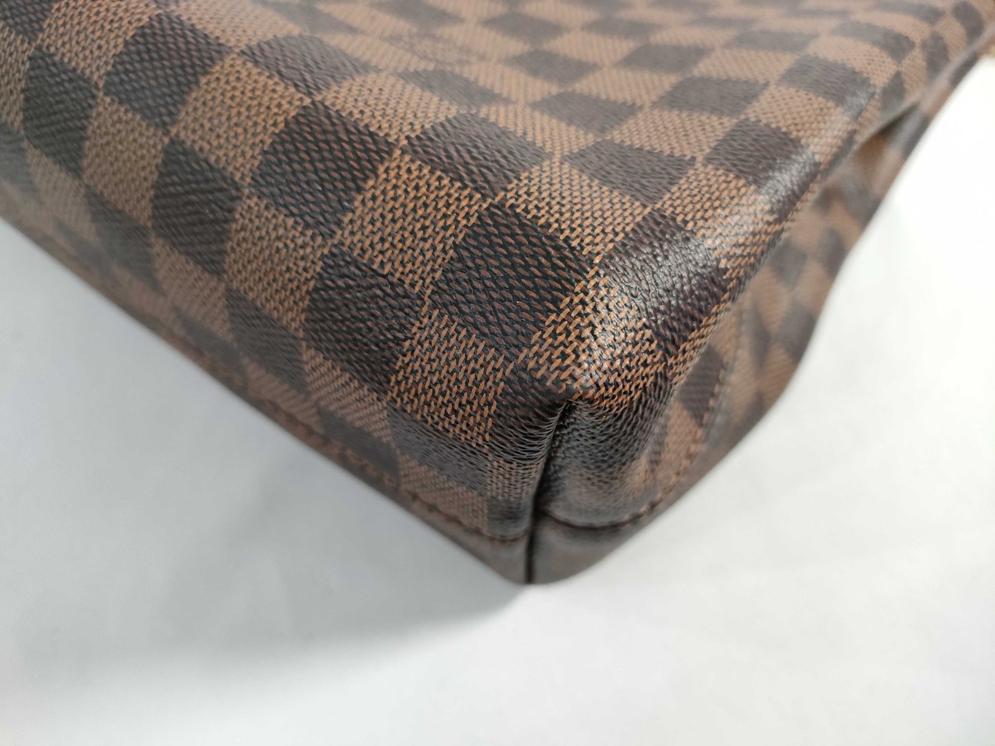 LOUIS VUITTON RFID Verified, Serial Number Unverifiable, Damier Louis Vuitton Graceful PM Handbag