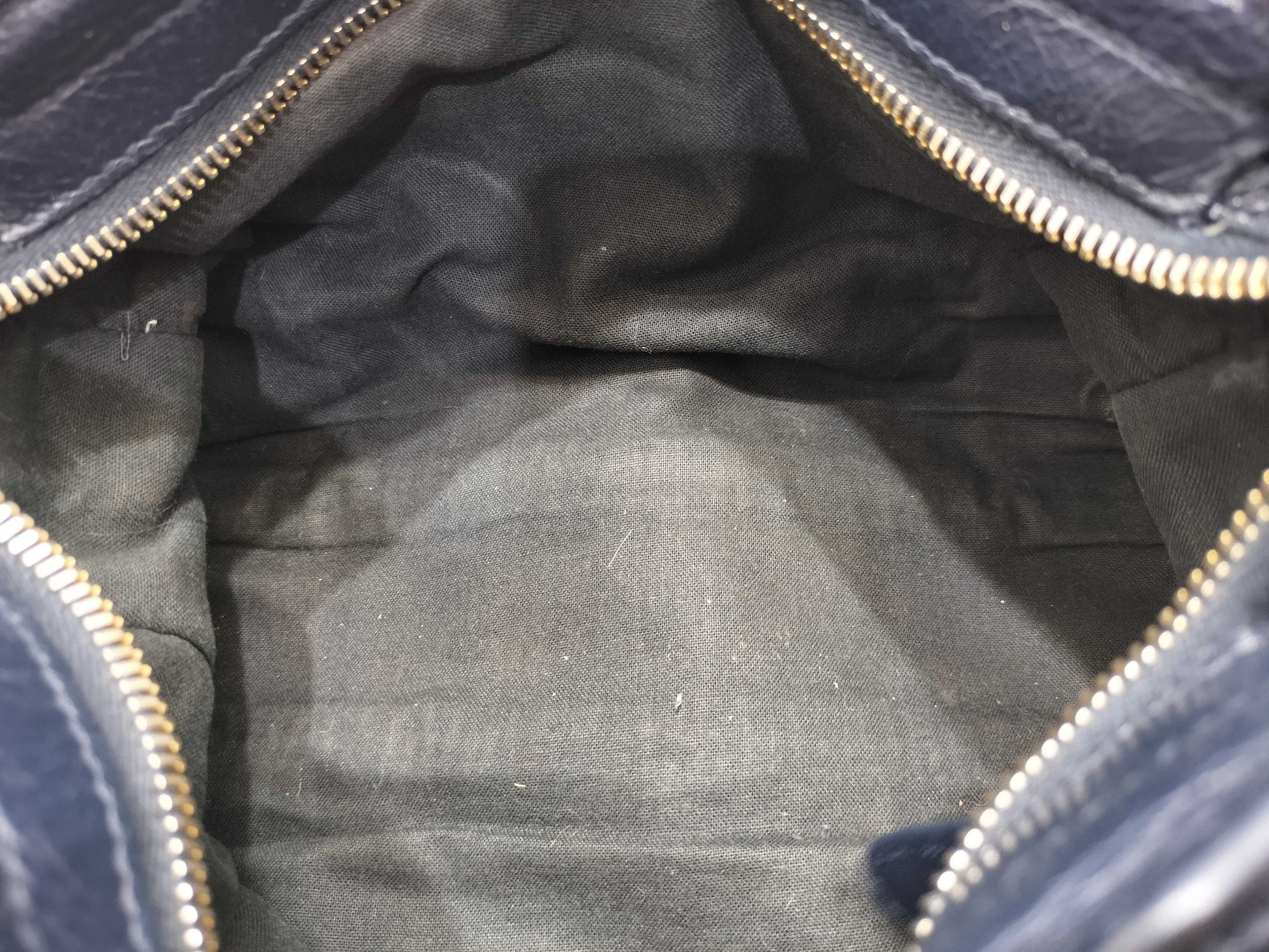 BALENCIAGA The Giant City BALENCIAGA The Giant City Shoulder Bag Handbag