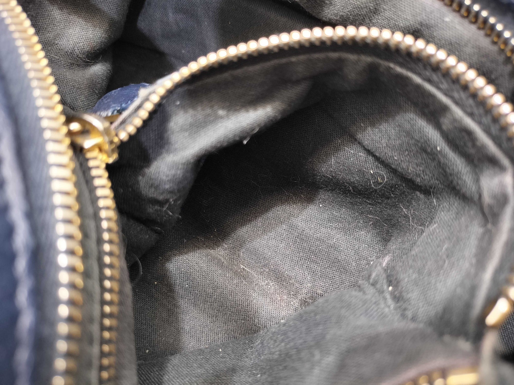 BALENCIAGA The Giant City BALENCIAGA The Giant City Shoulder Bag Handbag
