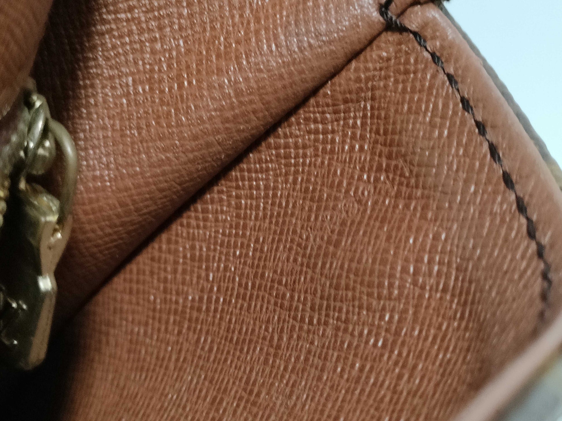 LOUIS VUITTON Monogram LV Mono Mini Saint-Cloud Shoulder Bag