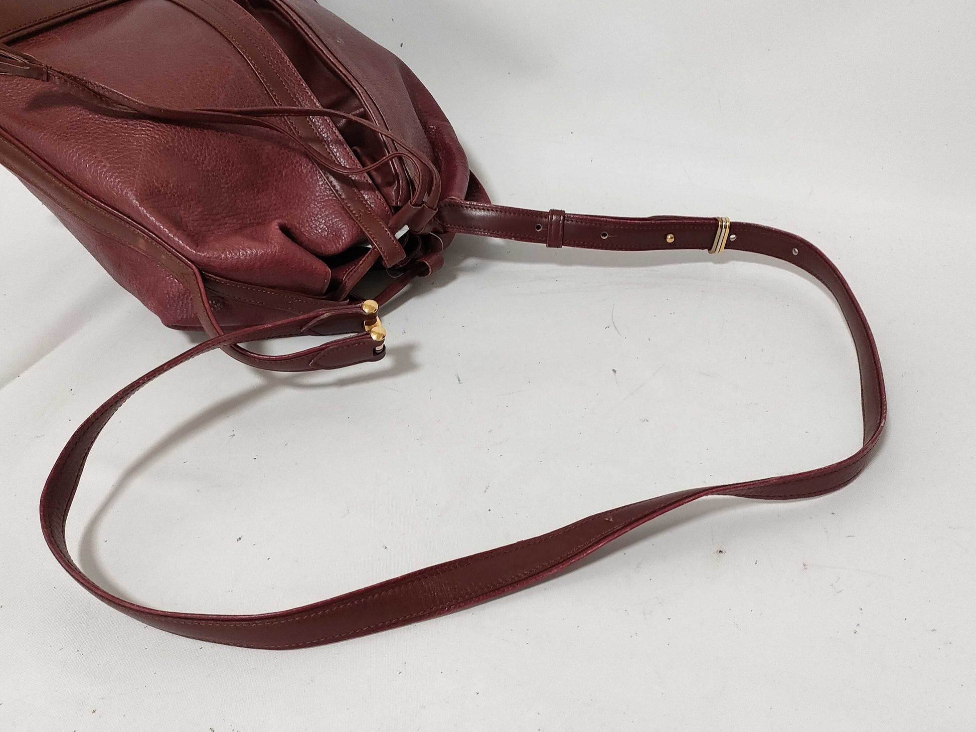 Cartier Must Cartier Bordeaux Must Shoulder Bag