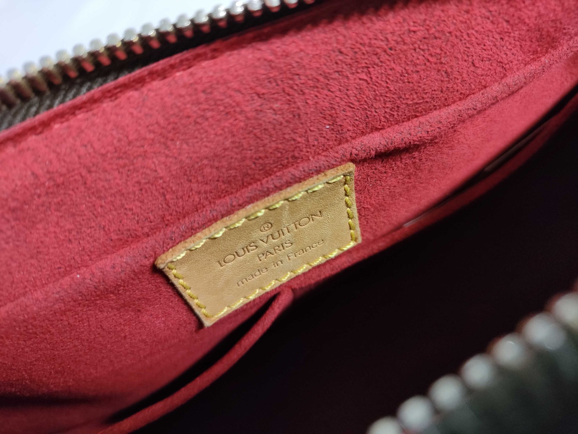 LOUIS VUITTON RFID verification failed. DU1004 Monogram LV Shoulder Bag.