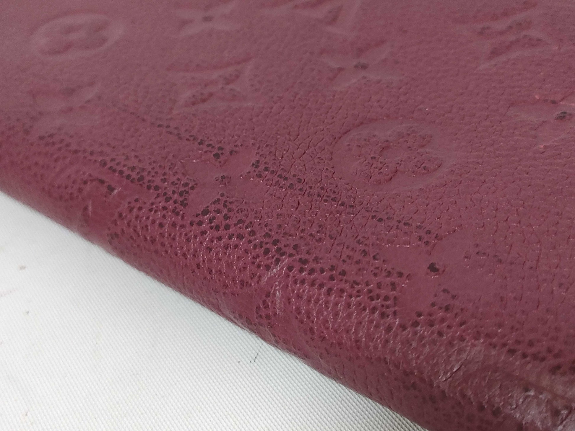 LOUIS VUITTON Monogram Empreinte LV Wallet