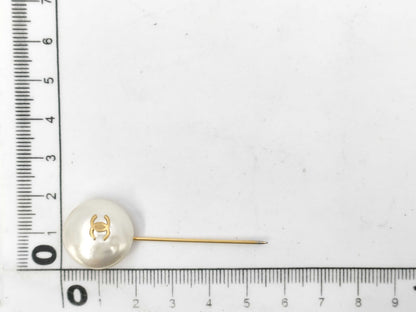 CHANEL Chanel brooch