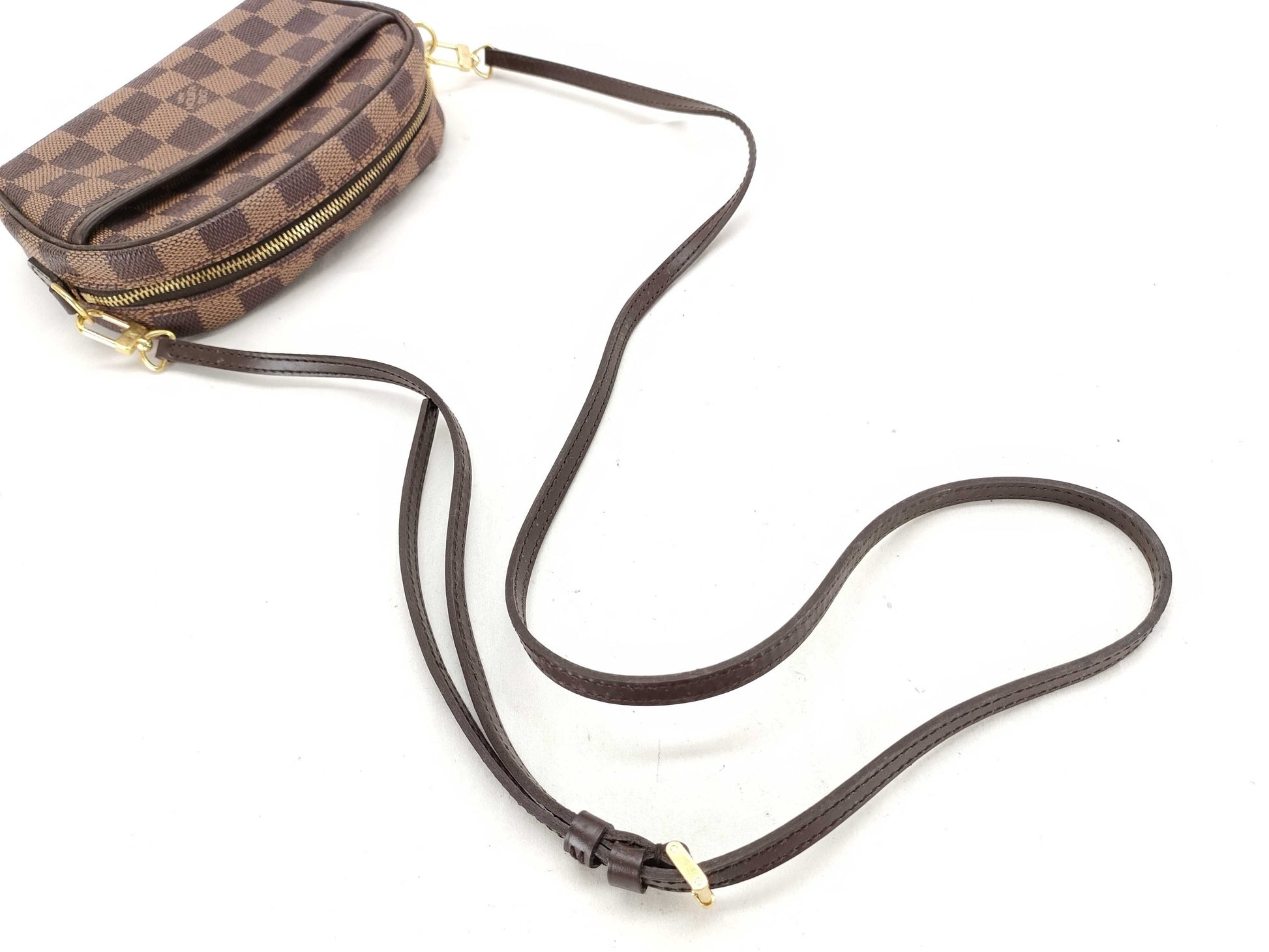 LOUIS VUITTON RFID Unverifiable Serial Number Unverifiable Damier LV Shoulder Bag