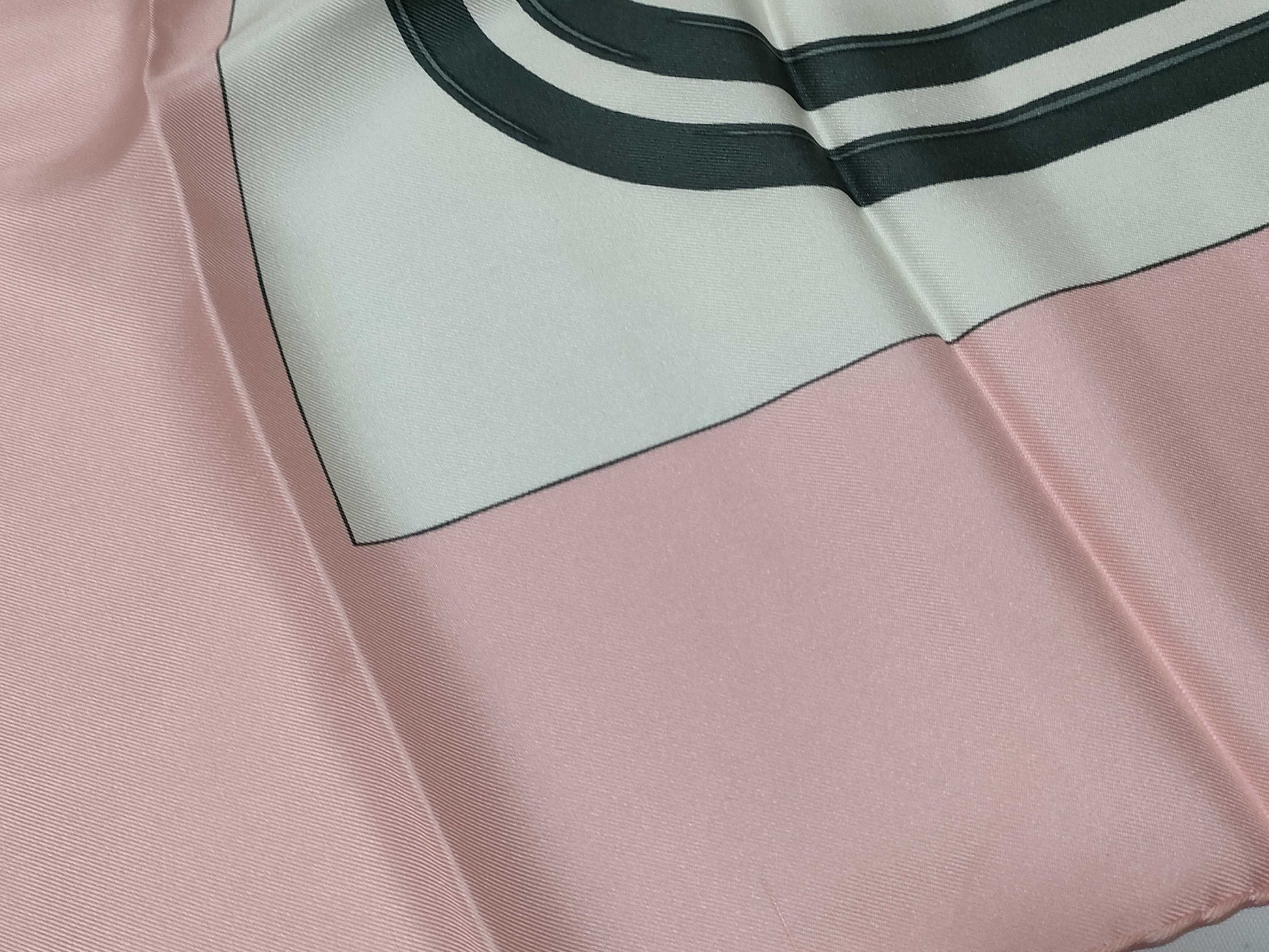 HERMES Scarf Scarf