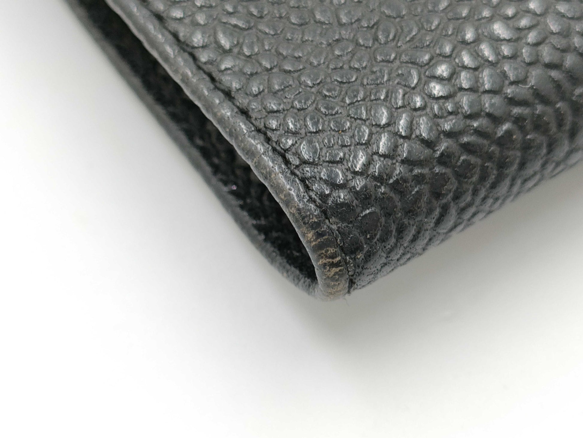 CHANEL Caviar Leather Bifold Wallet