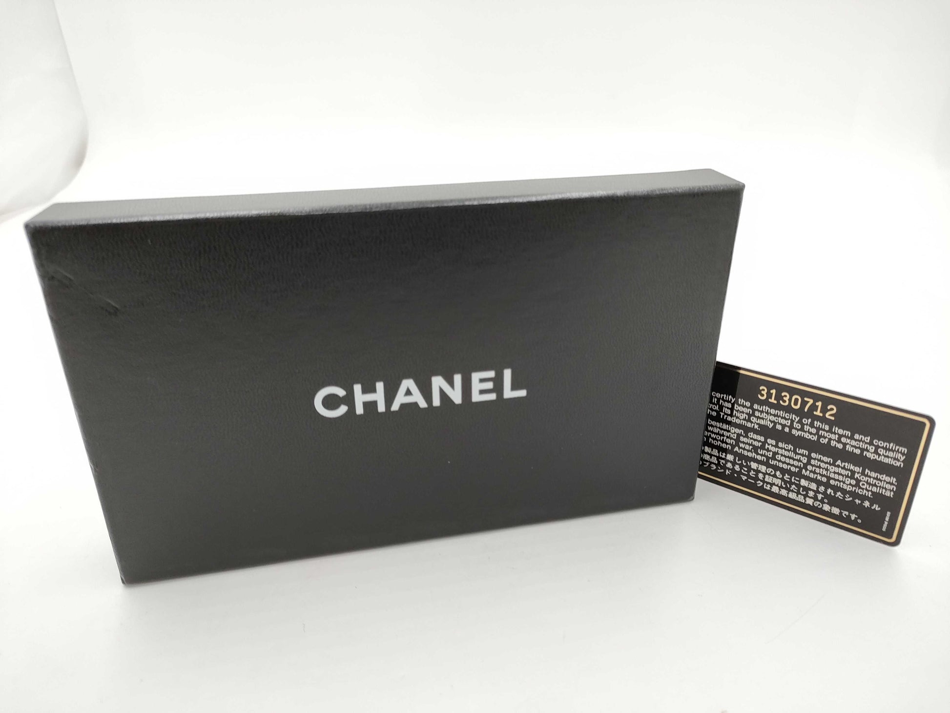 CHANEL Caviar Leather Bifold Wallet