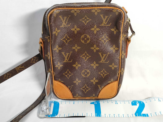 LOUIS VUITTON RFID verification failed. SL0052 Monogram Louis Vuitton Danube Shoulder Bag.
