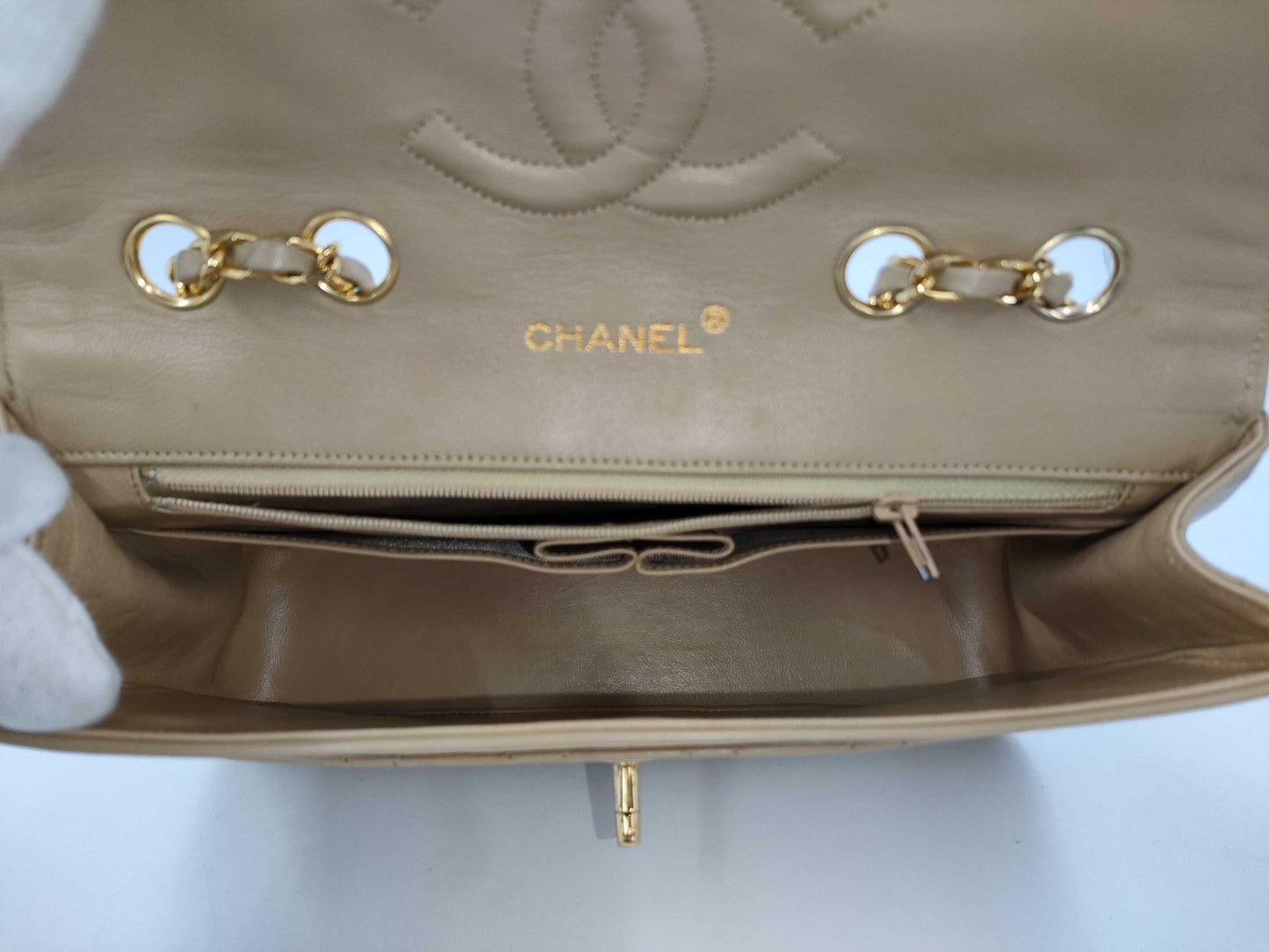 CHANEL Matelasse 25 Lambskin Shoulder Bag