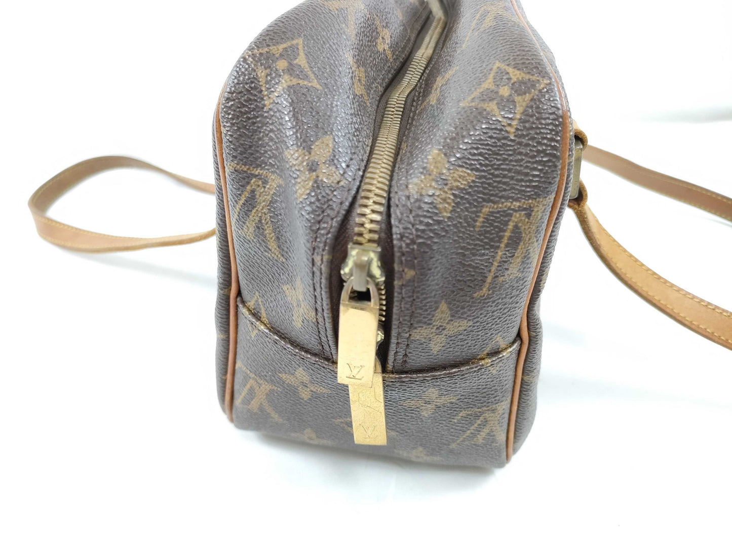 LOUIS VUITTON FL 0062 RFID Unverified Monogram LOUIS VUITTON Monogram Cite MM M51182 Handbag