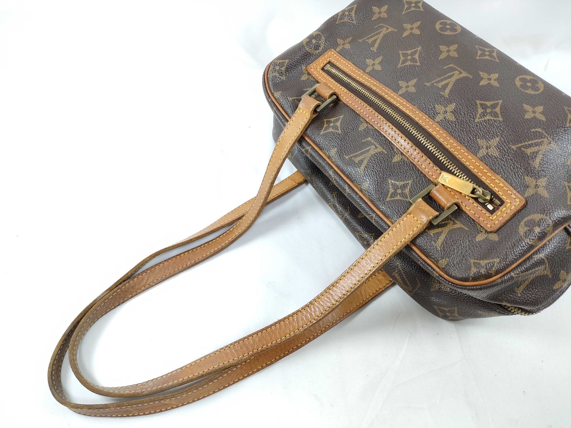 LOUIS VUITTON FL 0062 RFID Unverified Monogram LOUIS VUITTON Monogram Cite MM M51182 Handbag