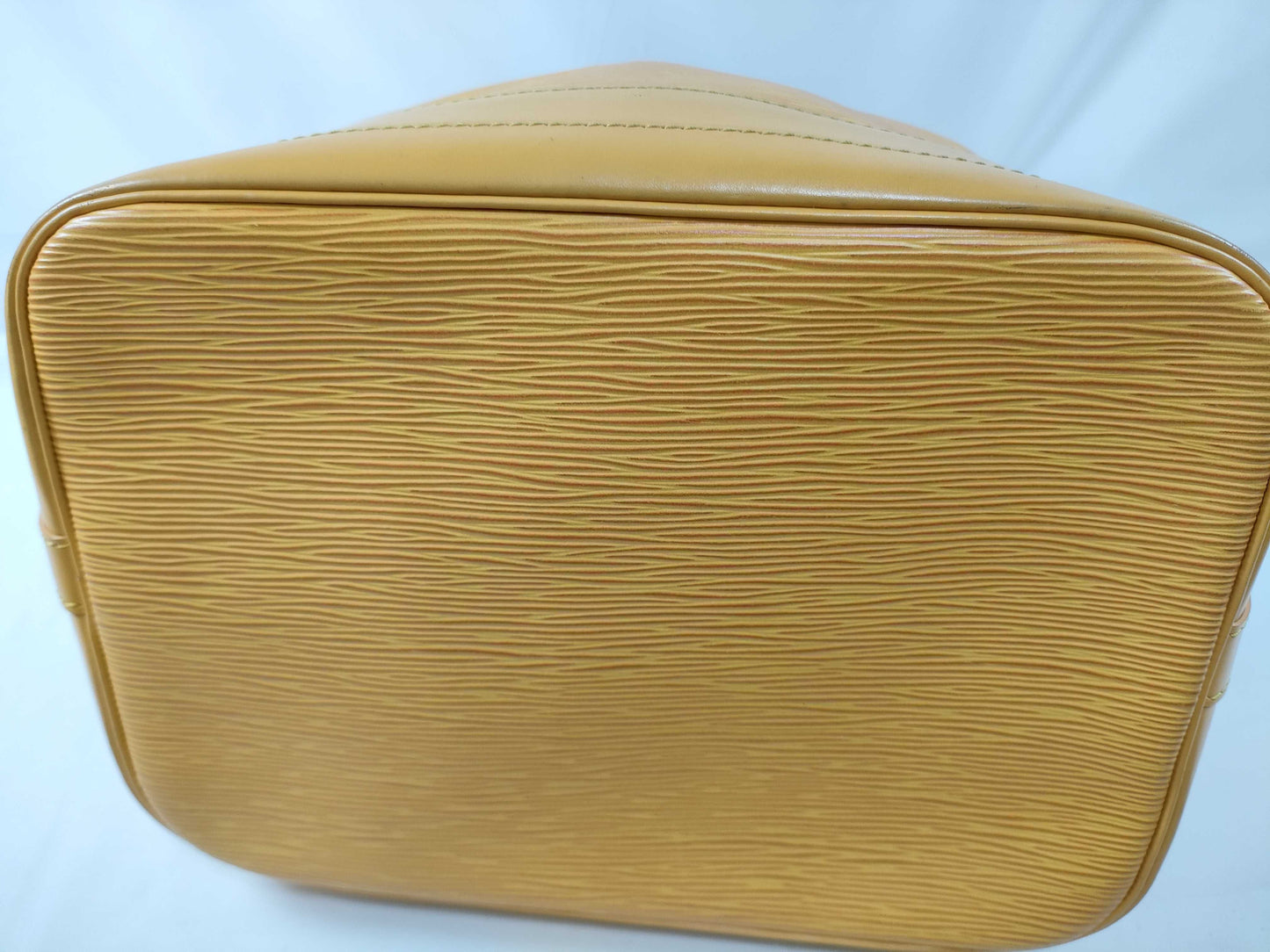 LOUIS VUITTON AR 0945 RFID Unverifiable Epi Louis Vuitton Epi Noe M44009 Shoulder Bag