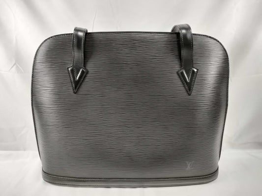 LOUIS VUITTON RFID Unverifiable Serial Number Unverifiable Epi Louis Vuitton Epi Noir Lussack M52282 Handbag