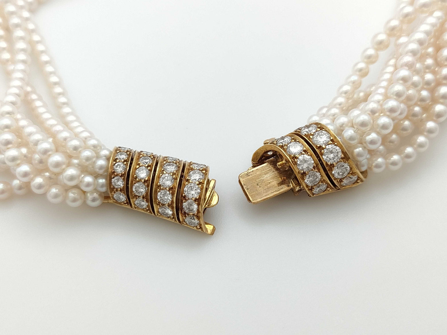Cartier Pearl and Diamond Necklace, Yellow Gold 750, 15.3g 