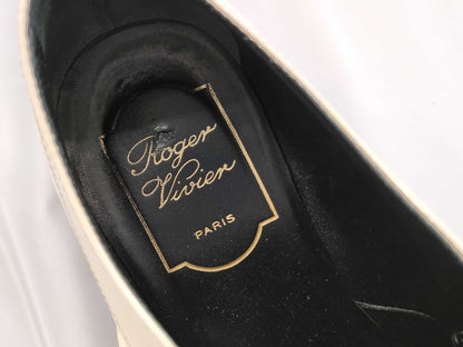 ROGER VIVIER Roger Vivier Vivranger Patent Loafers White Size 35.5
