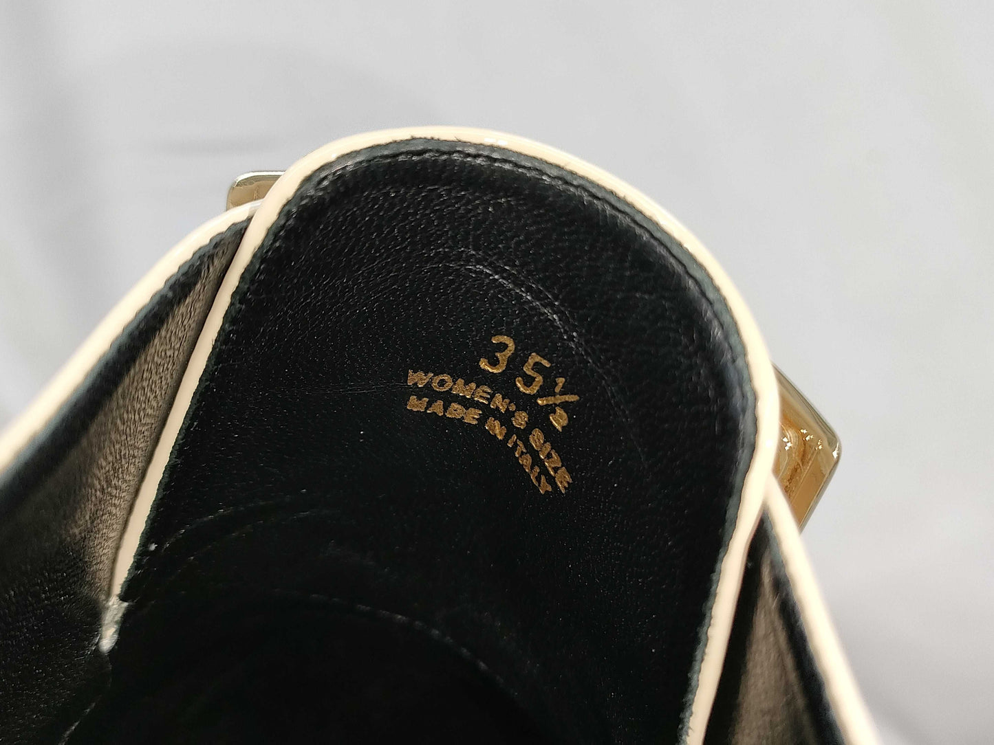 ROGER VIVIER Roger Vivier Vivranger Patent Loafers White Size 35.5