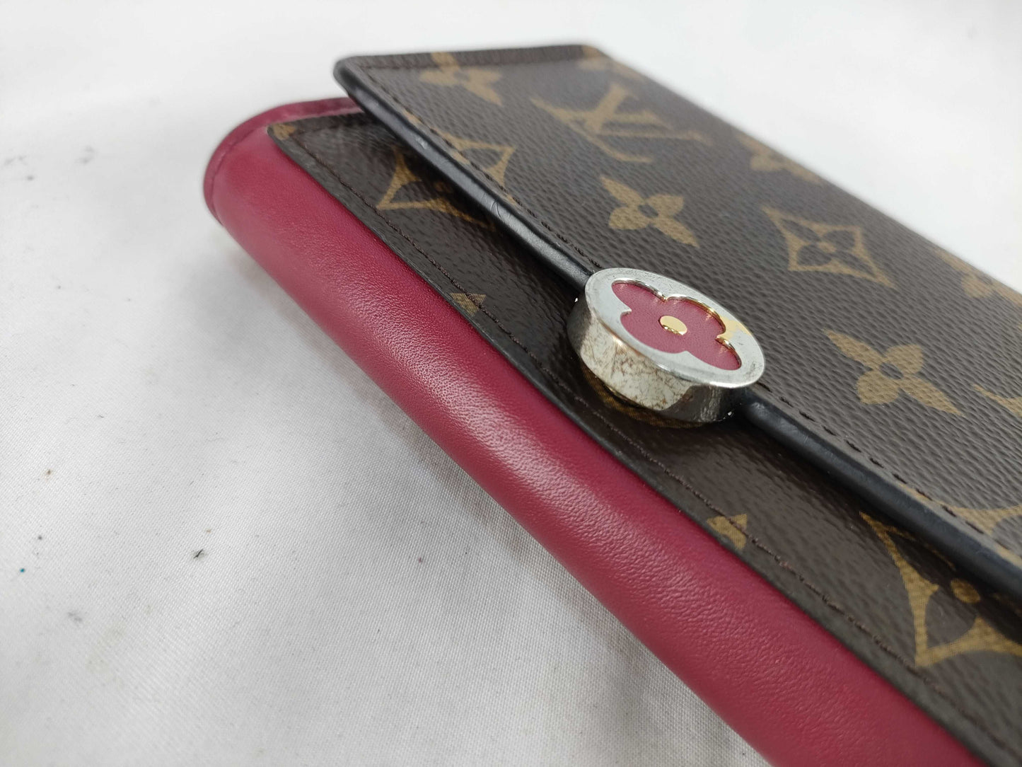LOUIS VUITTON Louis Vuitton Monogram Porte-Feuille Flor Wallet