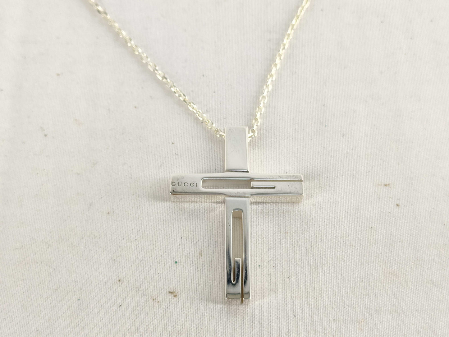 GUCCI GG Cross Silver Necklace