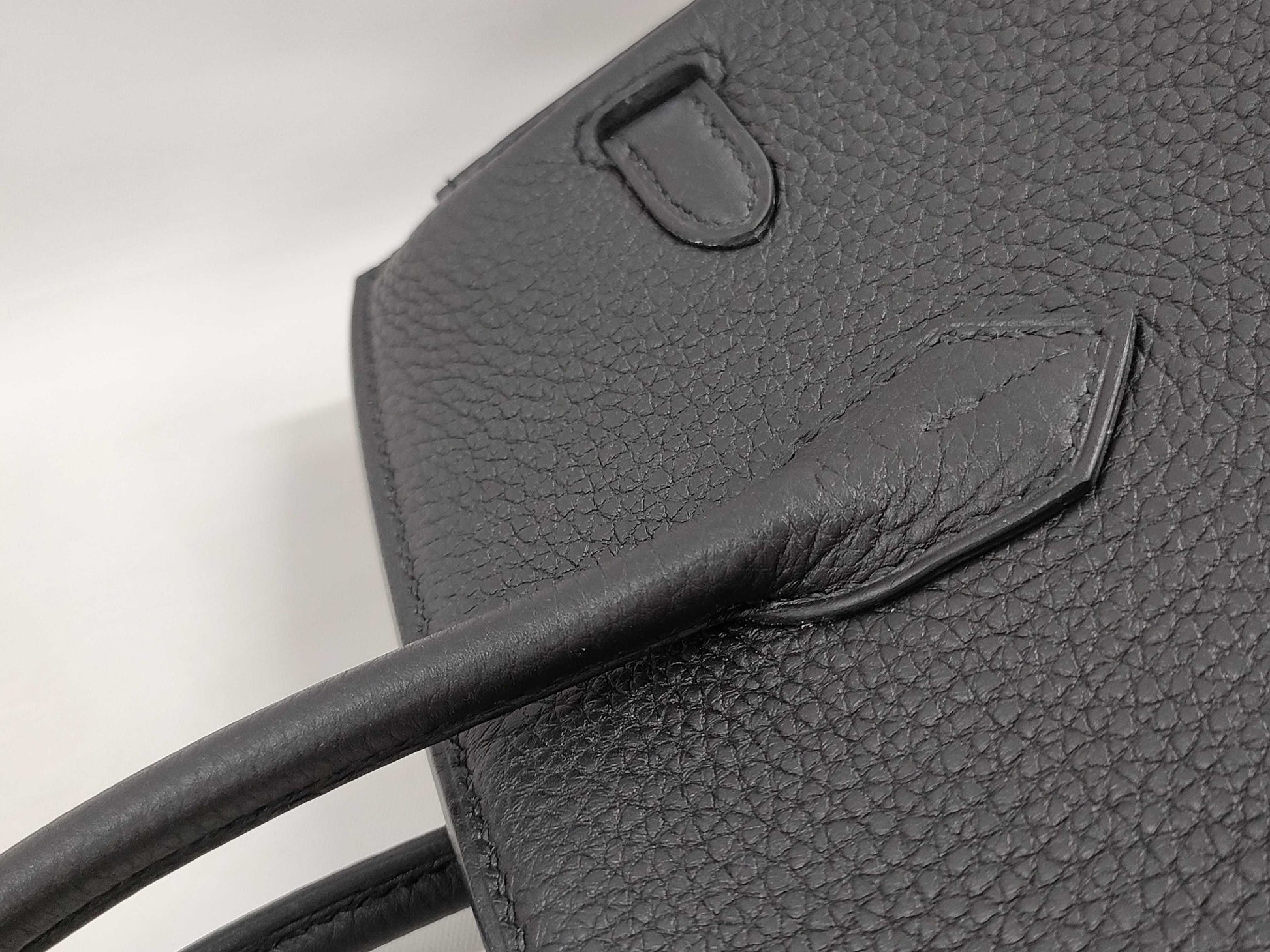 HERMES Birkin 25 Togo Black Gold Hardware Z Stamp Black Noir Handbag