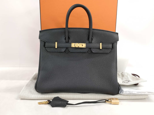 HERMES Birkin 25 Togo Black Gold Hardware Z Stamp Black Noir Handbag