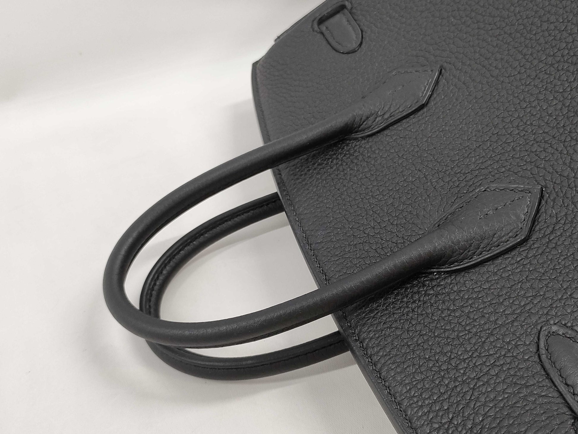 HERMES Birkin 25 Togo Black Gold Hardware Z Stamp Black Noir Handbag