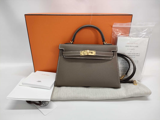 HERMES Mini Kelly II Etoupe Epsom Gold Hardware B Stamp Handbag