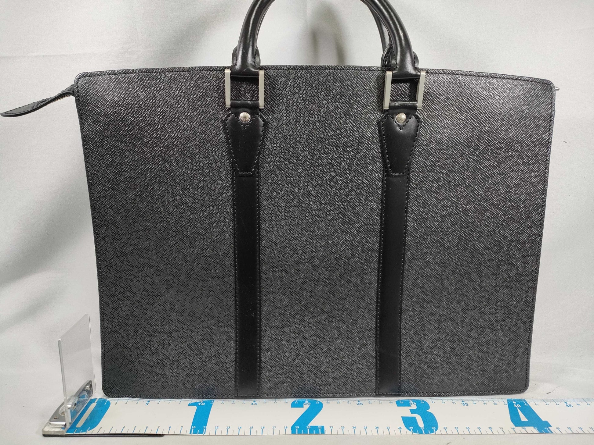 LOUIS VUITTON Taiga Porte-Document Rosan M30052 VI1025 Black Business Bag