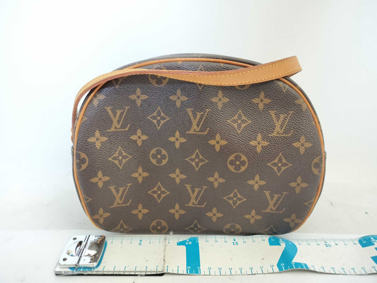 LOUIS VUITTON Monogram Blois M51221 Brown Shoulder Bag
