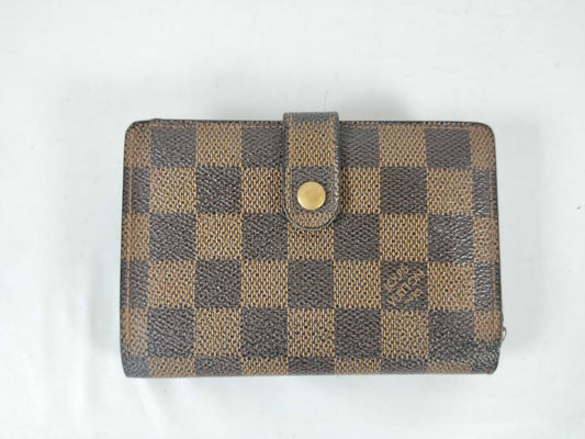 LOUIS VUITTON Damier Wallet