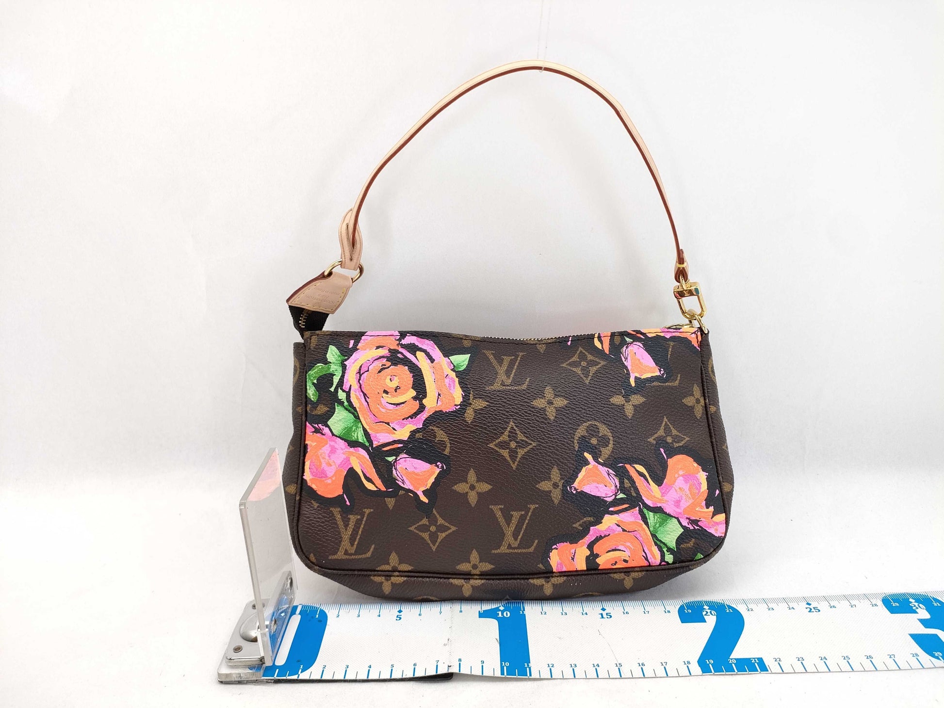 LOUIS VUITTON M48615 Pochette Accessoires Rose Handbag