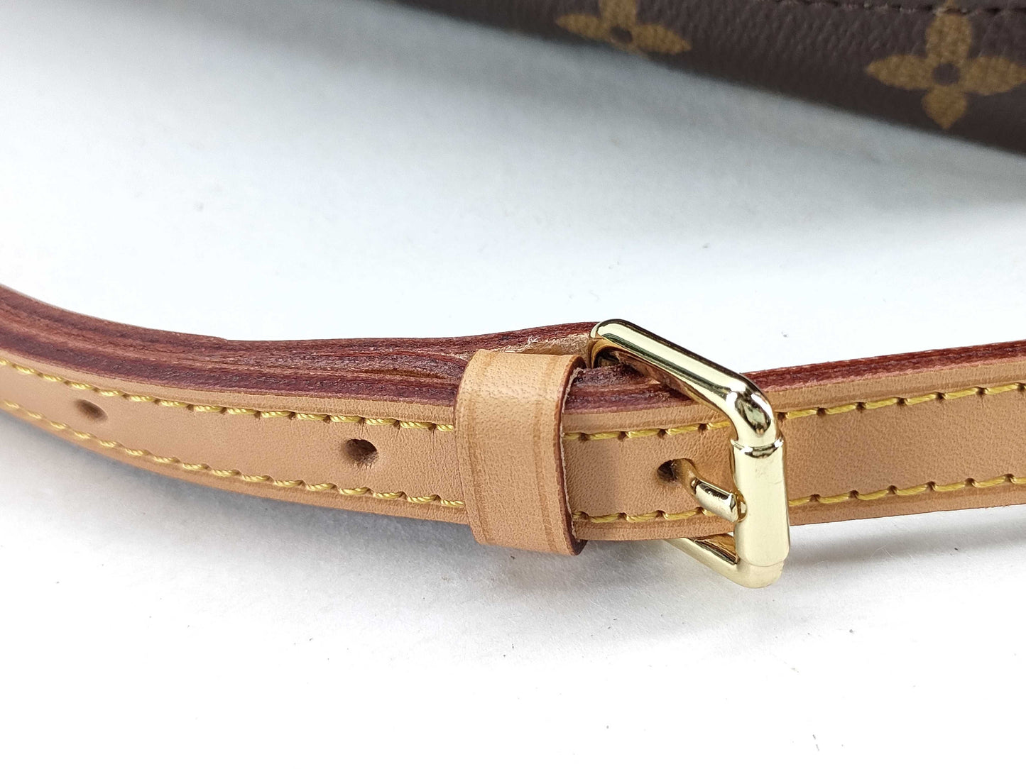 LOUIS VUITTON LV Monogram Shoulder Bag