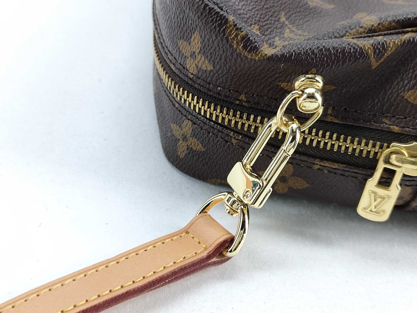 LOUIS VUITTON LV Monogram Shoulder Bag
